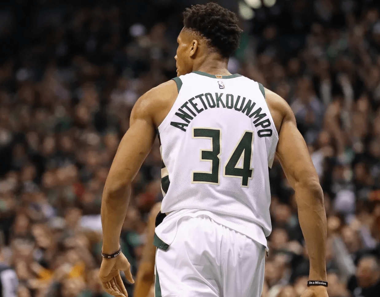 巴乔：希望看到意大利重返世界杯，94世界杯永生难忘（巴乔：盼意大利重返世界杯，1994年世界杯令我终生难忘）