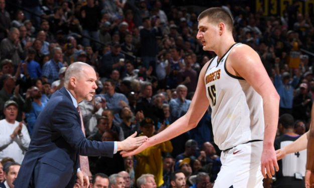 布伦森15分＆哈特13分，尼克斯半场22次罚球，雄鹿6次（布伦森15分哈特13分，尼克斯半场罚球22次，雄鹿仅6次）