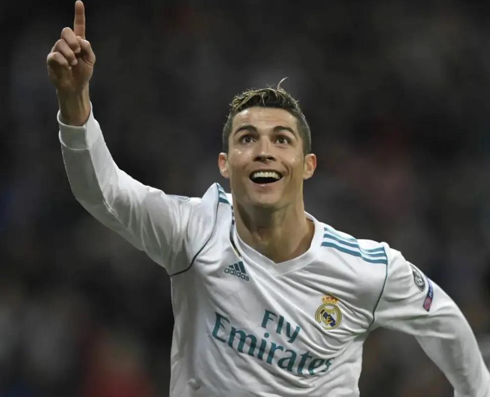 教练夸他“像黄金一样重要”