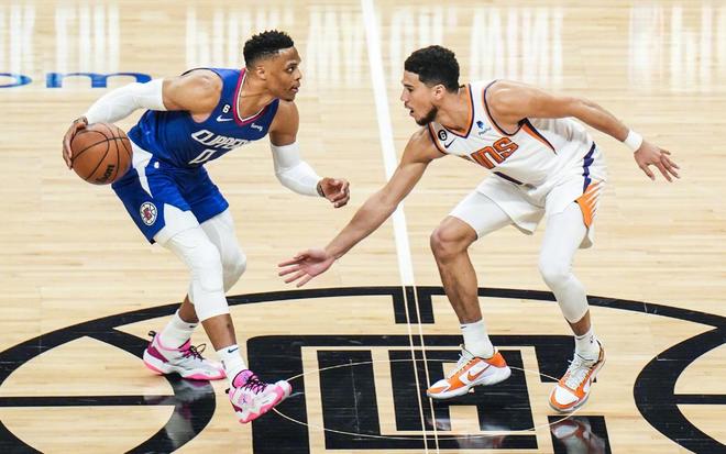 对手简直被打自闭（对手被完全压制）