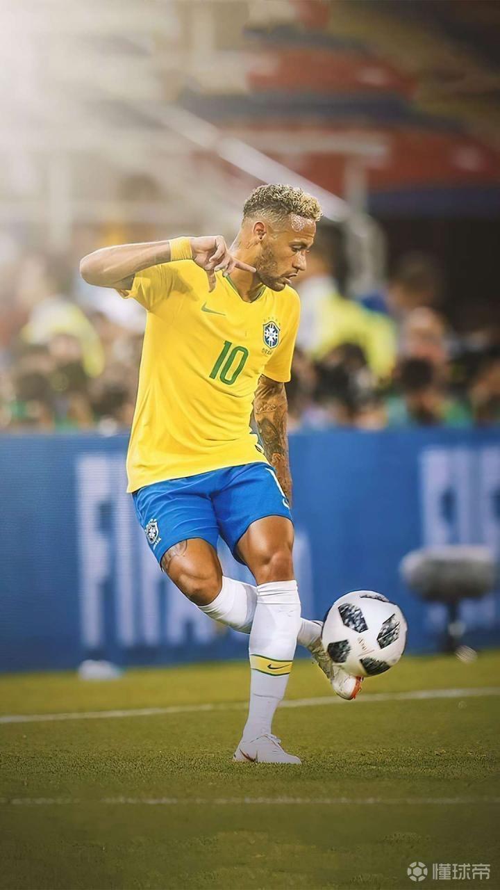 球星连续抢下关键篮板（核心球员连摘关键篮板）